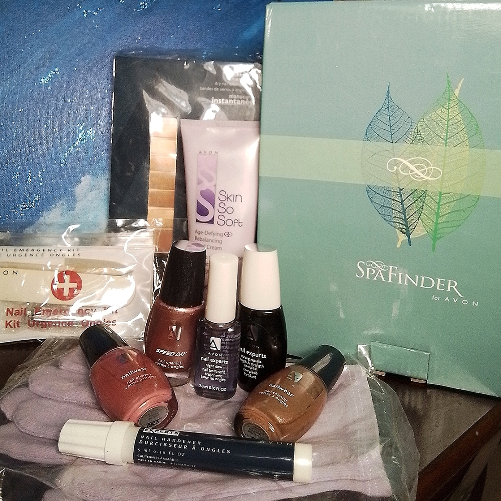2 hand creams,8 nail polishes 1 nail pen massaging nail dryer gloves & stckrs.